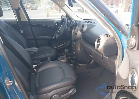 2011 Mini Cooper из США, поврежденный, VIN WMWZB3C55BWM00840